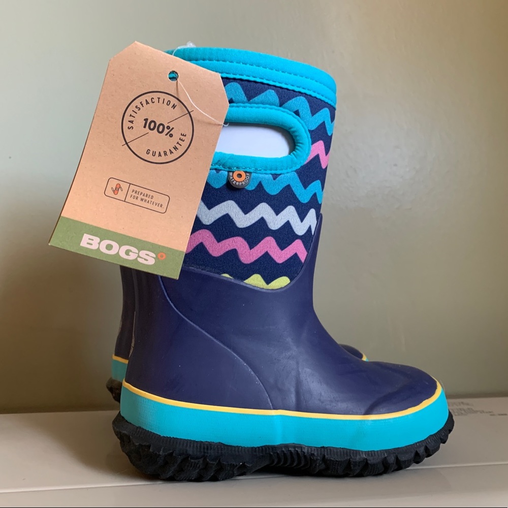 Bogs toddler size 9, EURO size 25 winter/rain boots. Rated for -22°F/-30°C